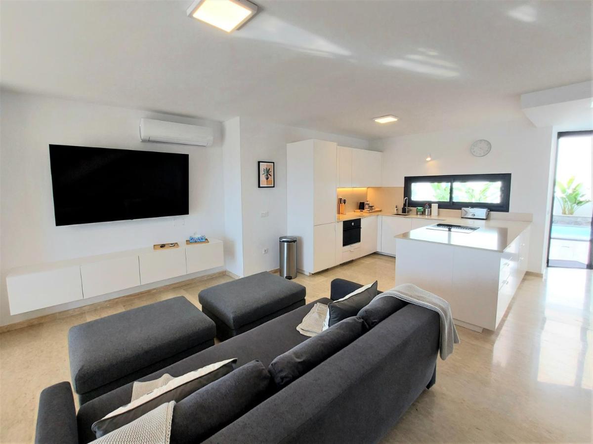 Villa Playa Amadores - Luxury Villa With Heated Pool Puerto Rico  Esterno foto
